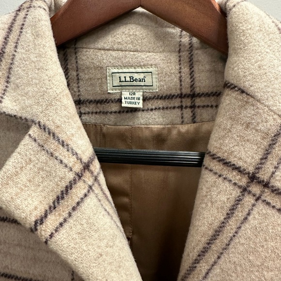 Vintage L.L. Bean plaid wool jacket. A true classic. - Picture 2 of 8